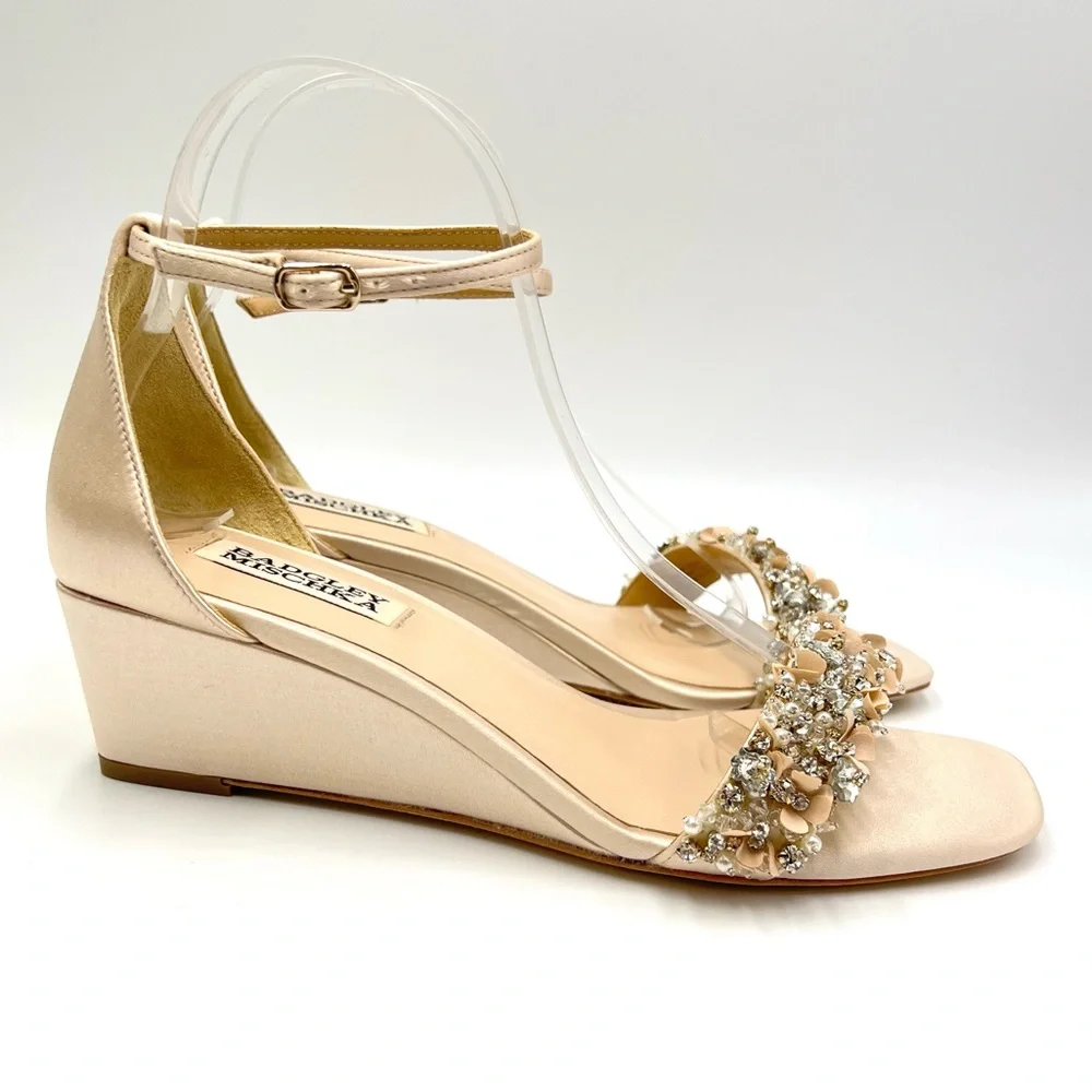 Badgley Mischka Size 7 Nude Satin Jeweled Low Wedges Heels Dress Sandals Shoes‎